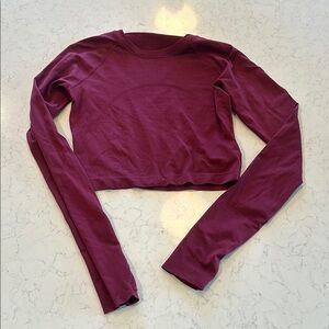 LuluLemon Burgandy Crop Top Vent Tech shirt SZ 6